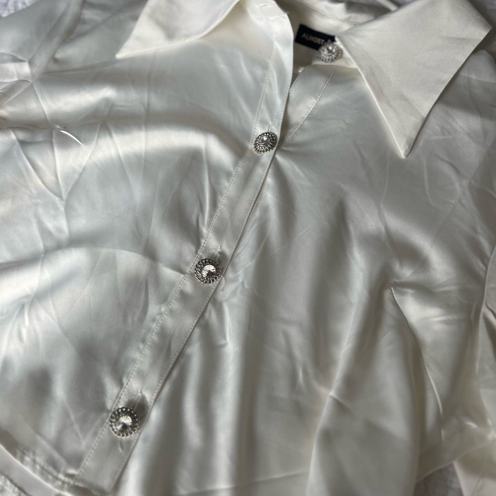 Button up blouse - Picture 6 of 6